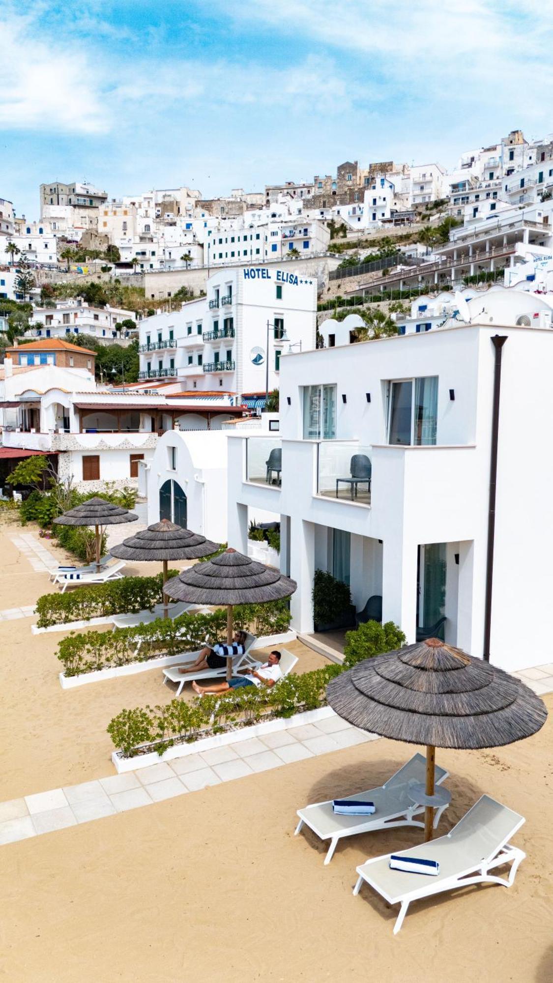 Marina Bay Beach Suites Peschici Exterior photo