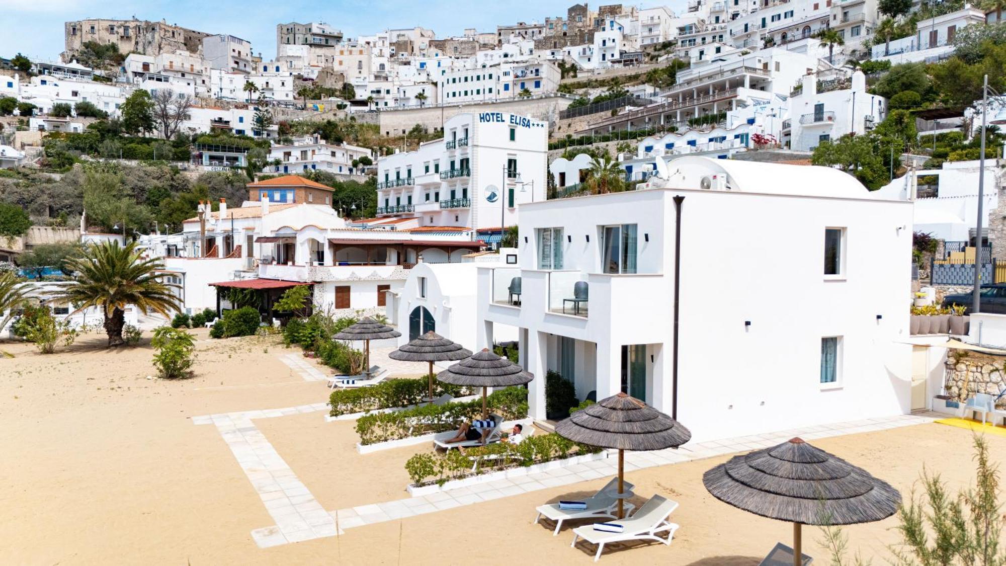 Marina Bay Beach Suites Peschici Exterior photo