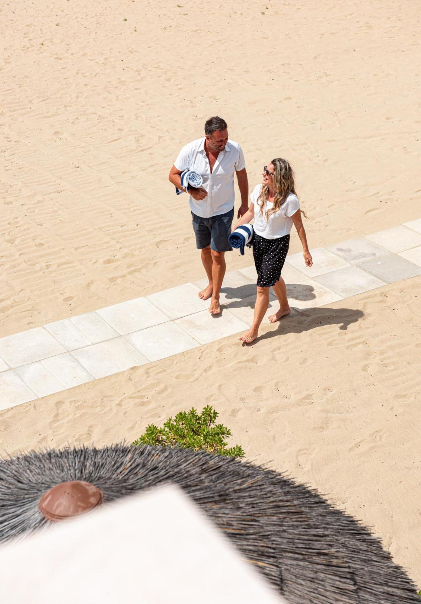 Marina Bay Beach Suites Peschici Exterior photo